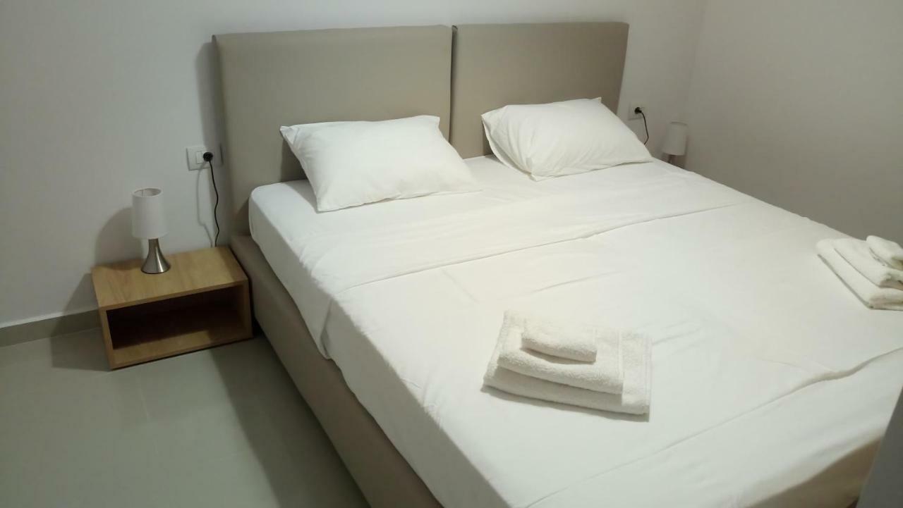 Heraklion Airport Family Lux Apartment Exterior foto